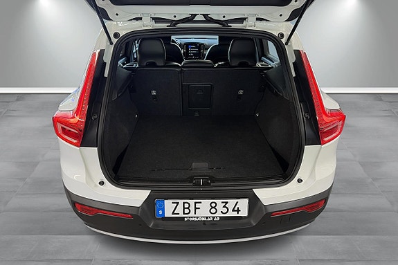 Volvo XC40 12 of 17