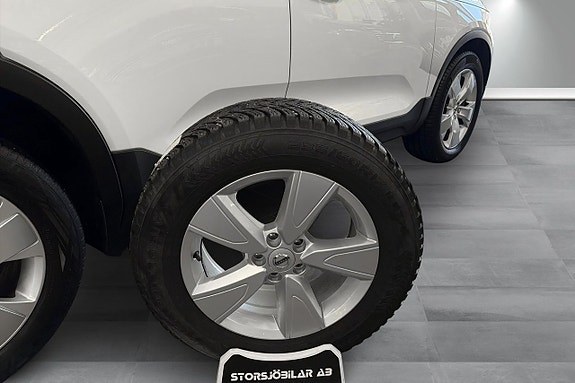 Volvo XC40 13 of 17