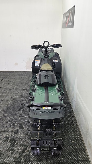 Ski-Doo Summit Expert 850 Etec Turbo R 3 of 6