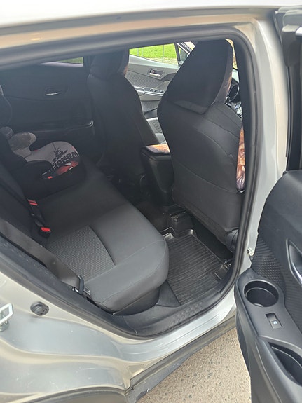 Toyota C-HR 9 of 17