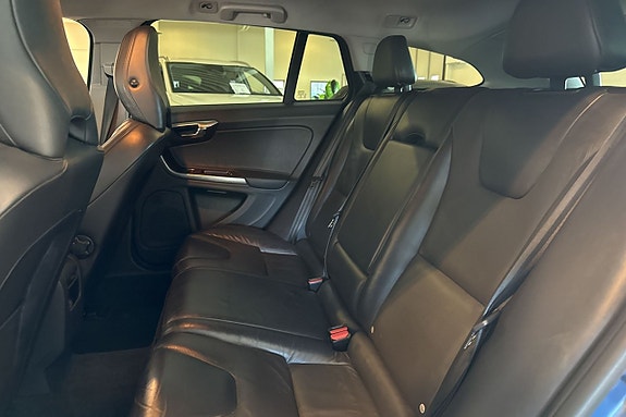 Volvo V60 12 of 15