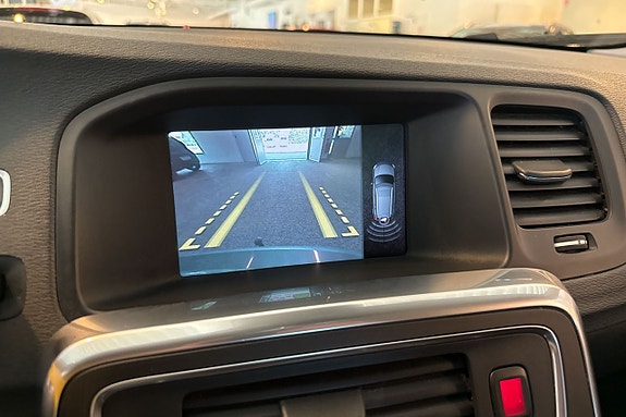 Volvo V60 6 of 15