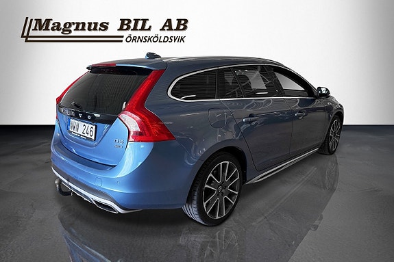 Volvo V60 3 of 5