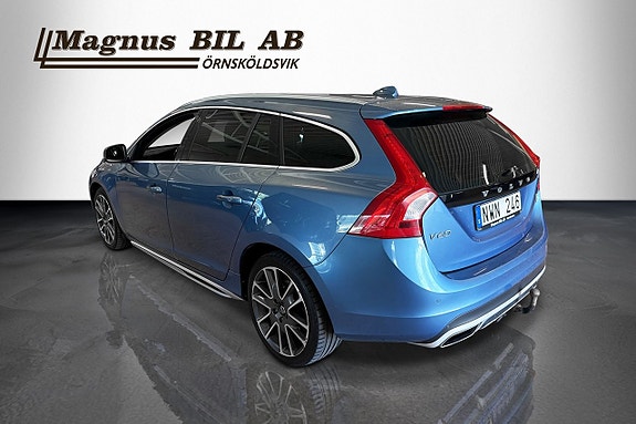 Volvo V60 4 of 5