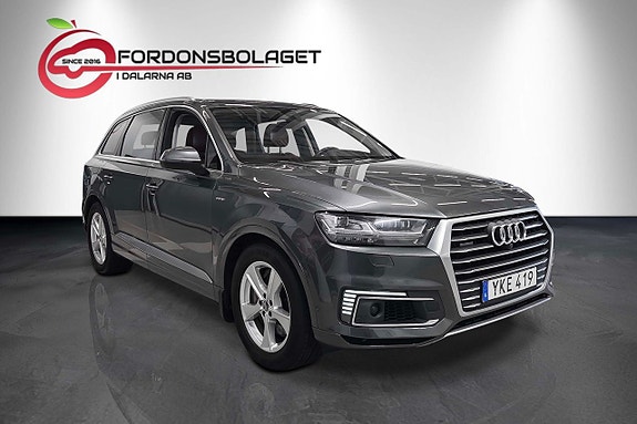 Audi Q7 3 of 5