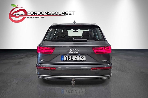 Audi Q7 5 of 5
