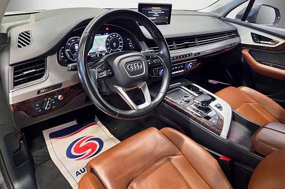 Audi Q7 8 of 27