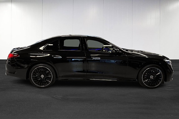 Mercedes-Benz E300 de 8 of 23
