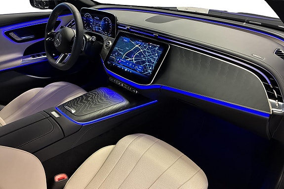 Mercedes-Benz E300 de 11 of 23