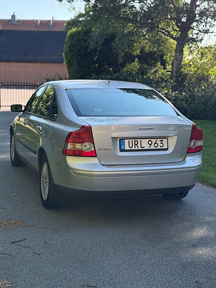 Volvo S40 7 of 8