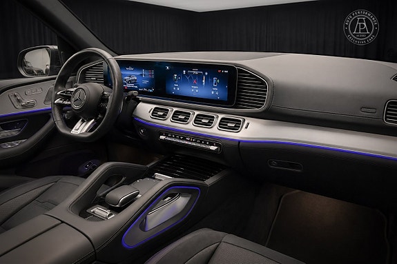 Mercedes-Benz GLE53 7 of 13