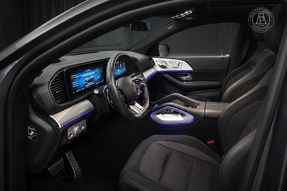 Mercedes-Benz GLE53 9 of 13
