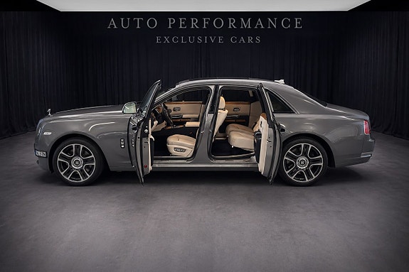 Rolls Royce Ghost 6 of 16