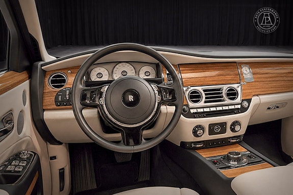 Rolls Royce Ghost 7 of 16