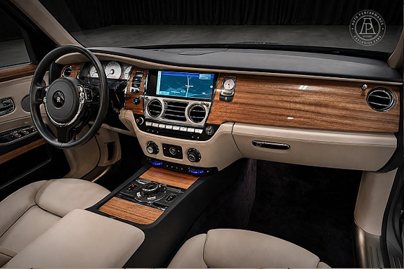 Rolls Royce Ghost 14 of 16