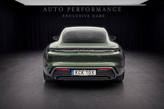 Porsche Taycan 4S 5 of 5