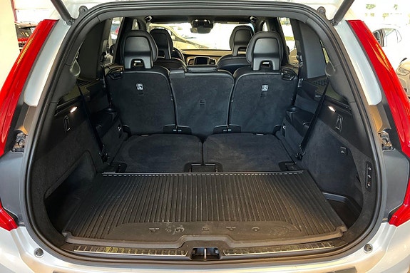 Volvo XC90 29 of 30