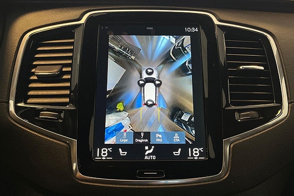 Volvo XC90 20 of 30