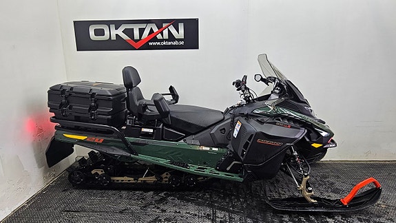 Ski-Doo Expedition SE 900 ACE Turbo R Demo 4 of 6