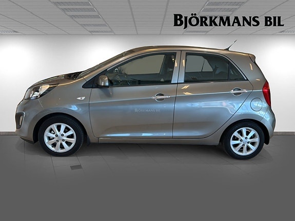 Kia Picanto 4 of 5
