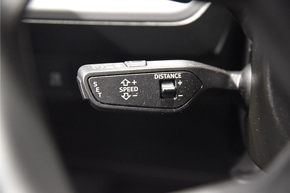 Audi Q4 e-tron 12 of 19