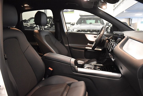Mercedes-Benz B250 e 12 of 19