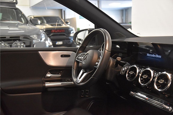 Mercedes-Benz B250 e 8 of 19