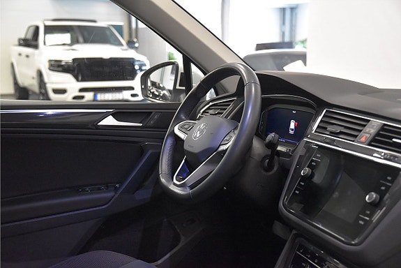 Volkswagen Tiguan 8 of 21