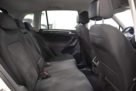 Volkswagen Tiguan 13 of 21