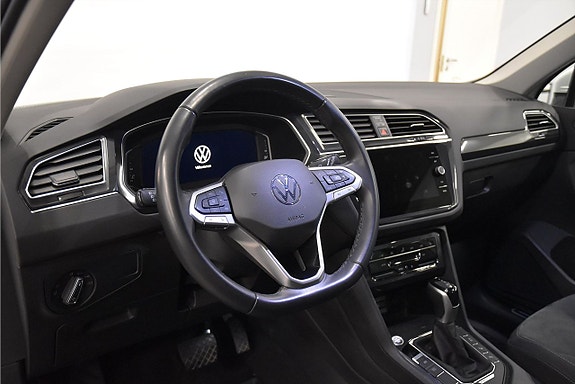 Volkswagen Tiguan 9 of 21