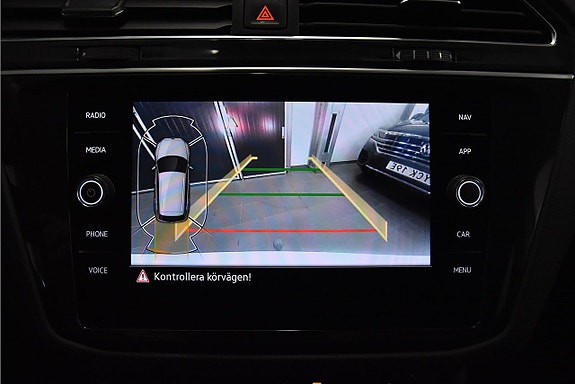 Volkswagen Tiguan 18 of 21