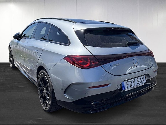 Mercedes-Benz CLA350 3 of 5
