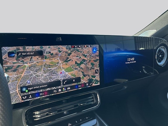 Mercedes-Benz CLA350 16 of 17