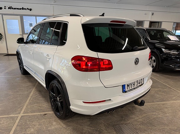 Volkswagen Tiguan 4 of 18