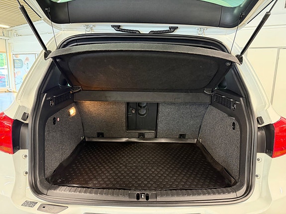 Volkswagen Tiguan 5 of 18