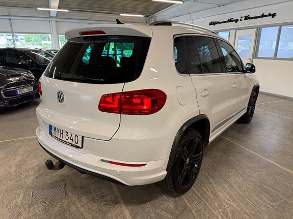 Volkswagen Tiguan 3 of 18
