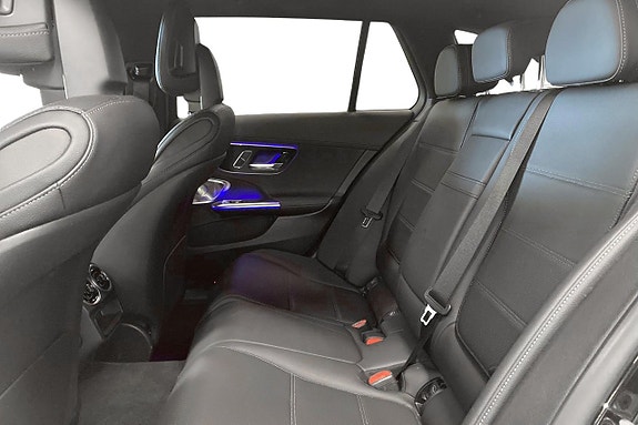 Mercedes-Benz C300 10 of 20