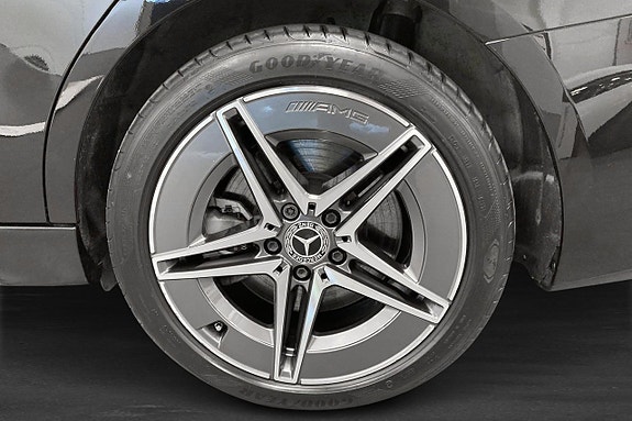 Mercedes-Benz C300 12 of 20