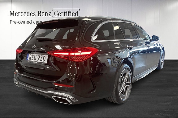 Mercedes-Benz C300 3 of 20