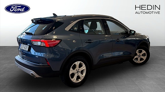 Ford Kuga 2 of 5