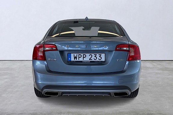 Volvo S60 5 of 5
