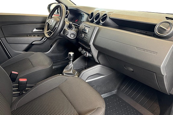 Dacia Duster 10 of 14