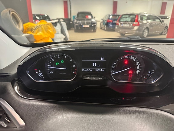 Peugeot 208 17 of 20