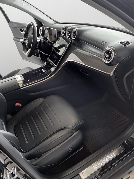 Mercedes-Benz GLC300 de 19 of 22