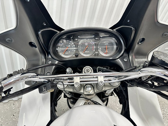 Yamaha XJ900S 84 HK Nyservad Nybesiktigad 9 of 14