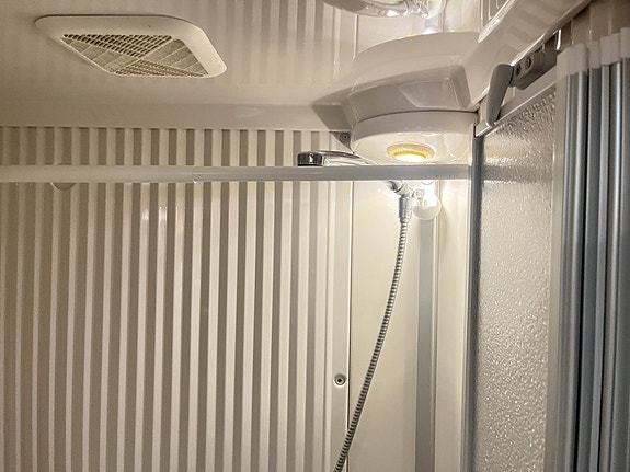 Bürstner DELFIN T695 (TRUMA+Litium+Solcell+3 500kg) 23 of 25