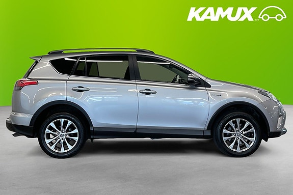 Toyota RAV4 2 of 5