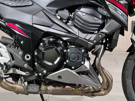 Kawasaki Z800 SUGOMI EDITION *AKRA-BLÅS* 3 of 7