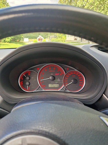 Subaru Impreza 5 of 6