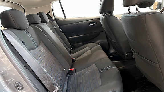 Nissan Leaf 5 of 5